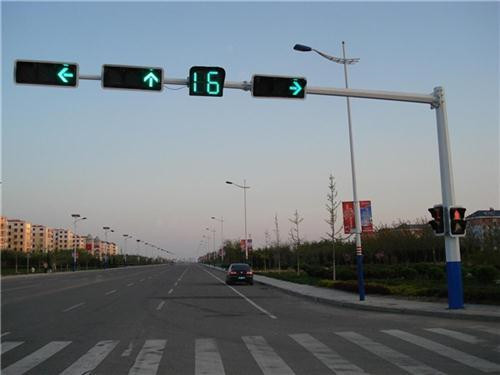 河南交通信號桿