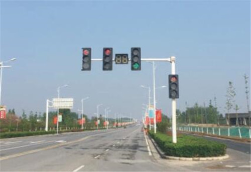 交通標(biāo)志桿的角度要求