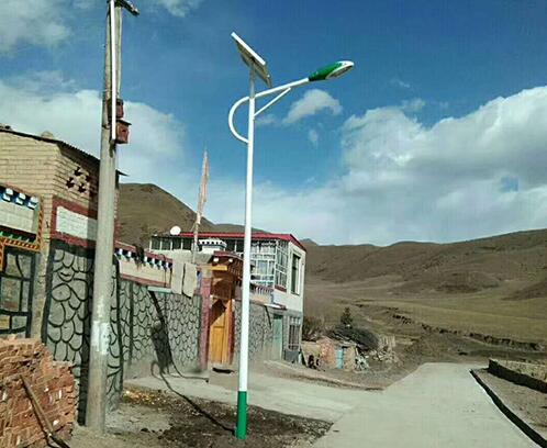 如何確路燈桿保熱鍍鋅層防護(hù)性能的穩(wěn)定？